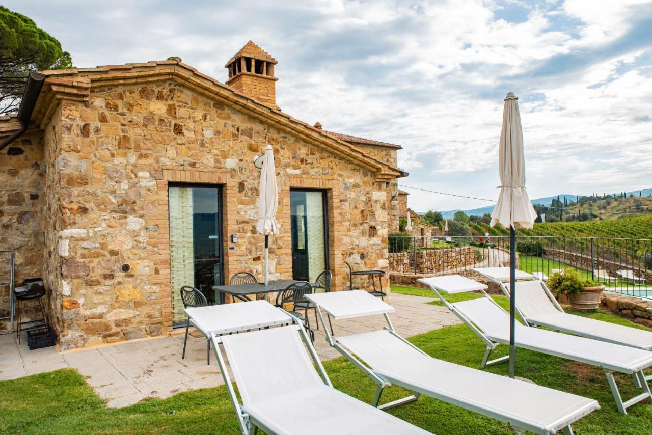 Le 7 Camicie Aparthotel Castelnuovo dellʼAbate Exterior foto