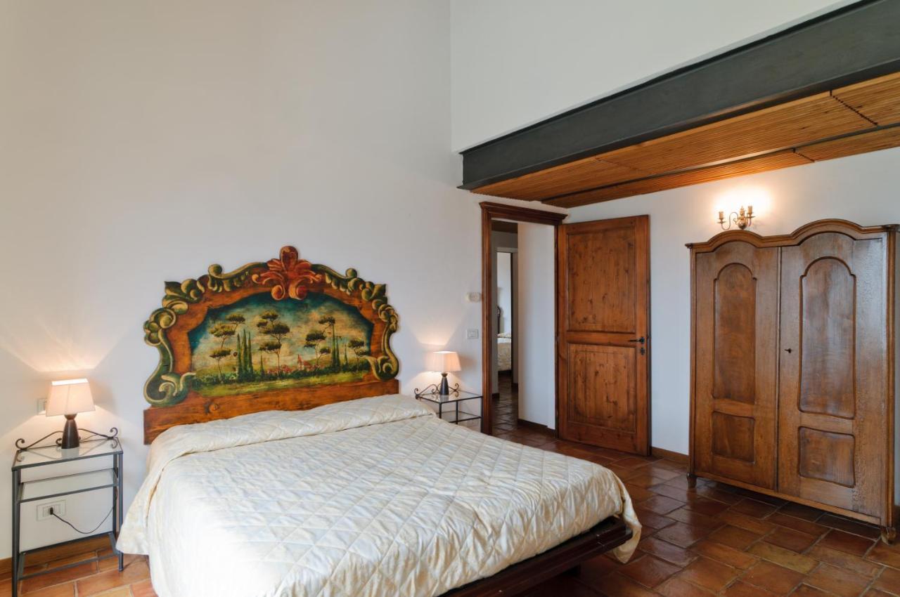 Le 7 Camicie Aparthotel Castelnuovo dellʼAbate Exterior foto